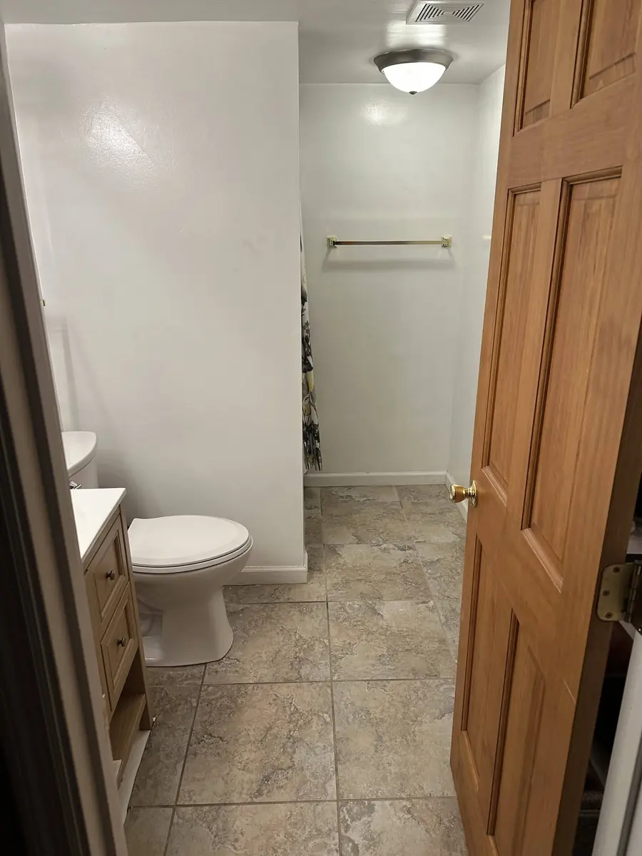 Small bathroom before the remodel